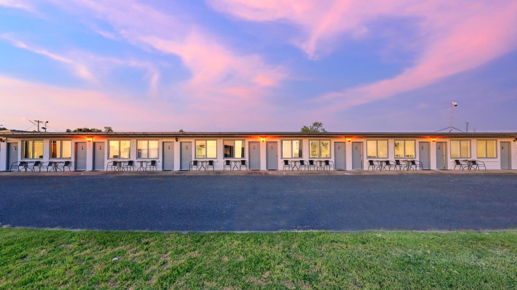 Artesian Motor Inn Under New Management Rams Motel Coonamble Buitenkant foto